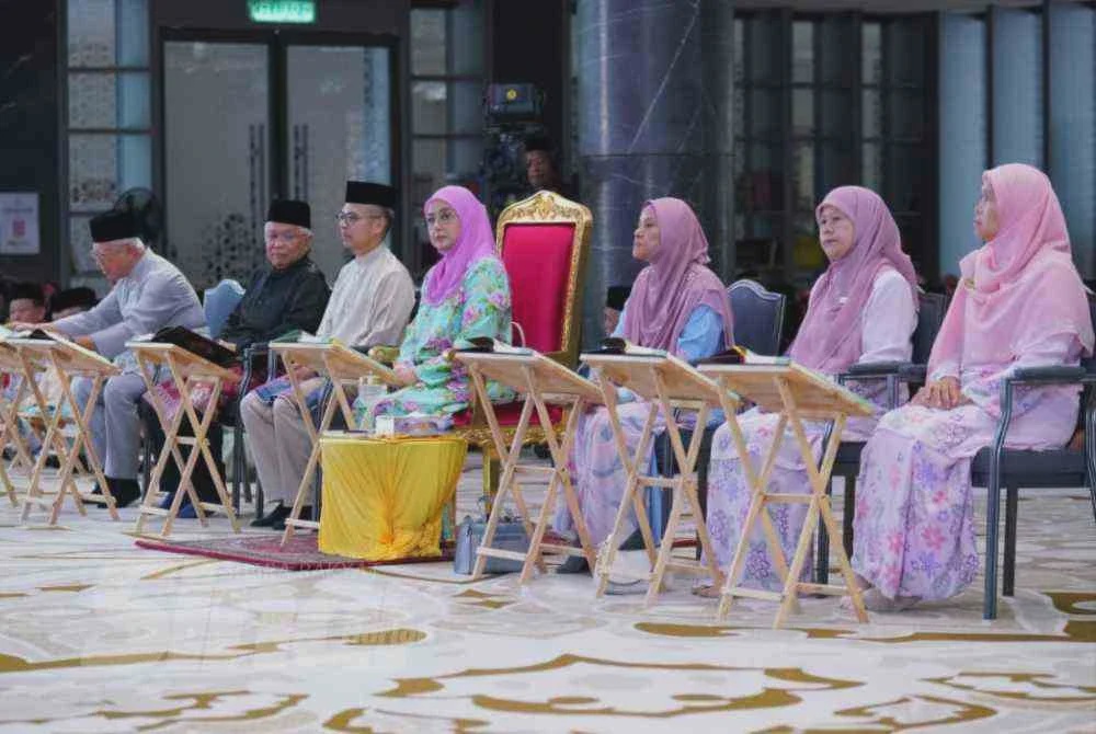 Image from: Pengisian dengan kefahaman jelas tunjang utama Malaysia #QuranHour kekal punyai pengikut - Hussamuddin