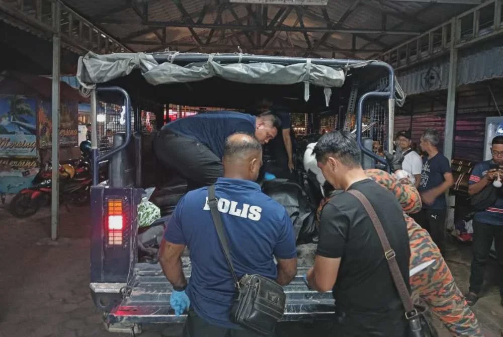 Image from: Dua maut bot bertembung di Mersing