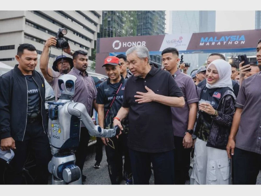 Image from: Robot humanoid HONOR buat kemunculan sulung di Malaysia