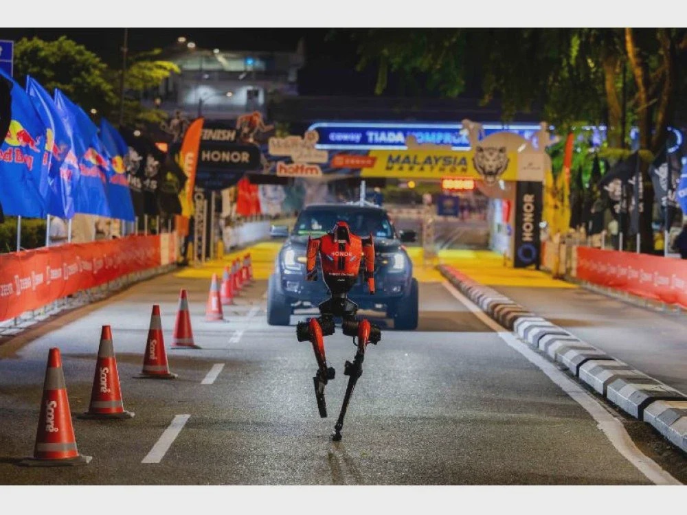 Image from: Robot humanoid HONOR buat kemunculan sulung di Malaysia