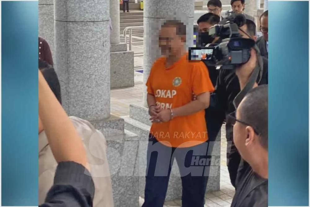 Image from: RCI Tabung Haji: Bekas menteri tiba di mahkamah