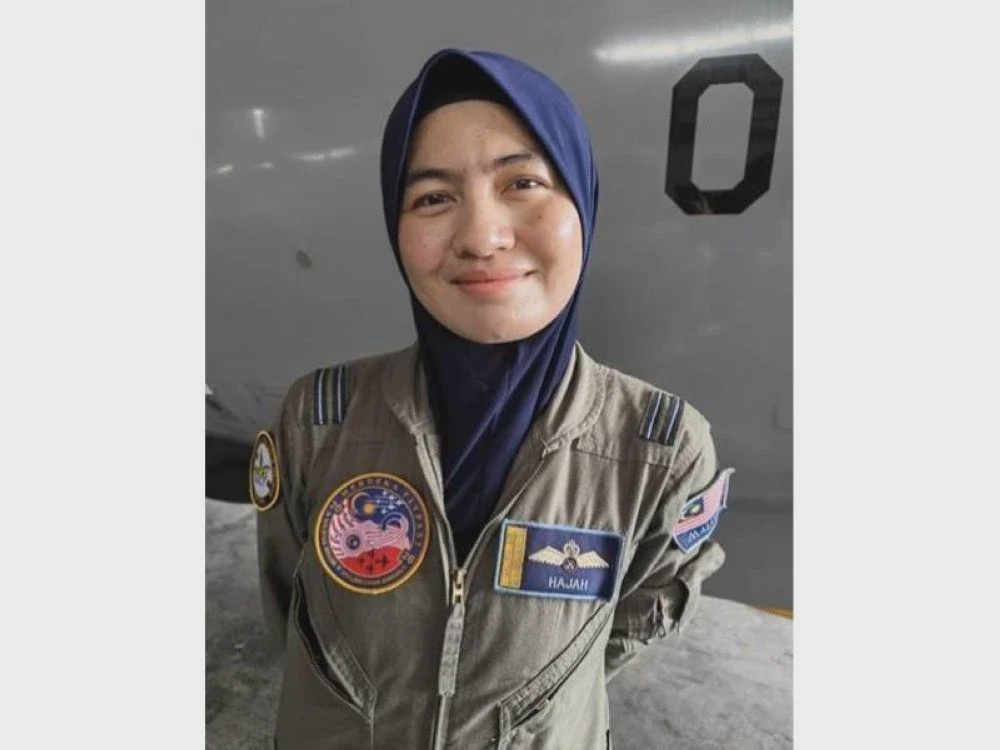 Image from: Lebih 200,000 cawan NESCAFÉ suntik semangat TUDM, peserta perarakan Merdeka