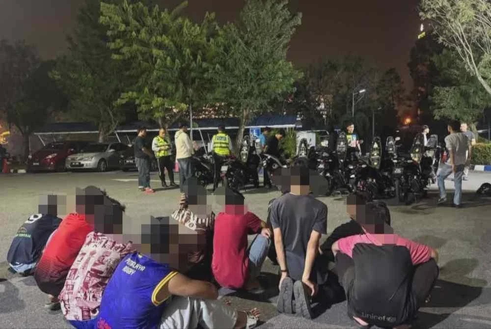 Image from: 'Mat rempit' lari tinggal motor di Putrajaya