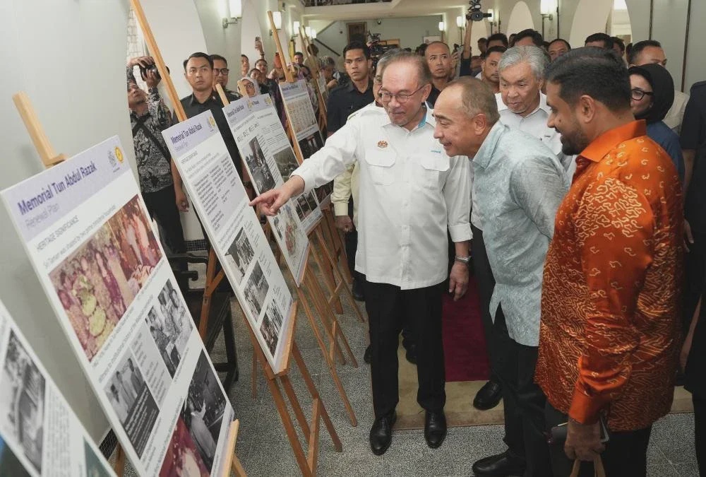 Image from: Tun Abdul Razak: Arkitek pembangunan negara bangsa, legasi jadi panduan