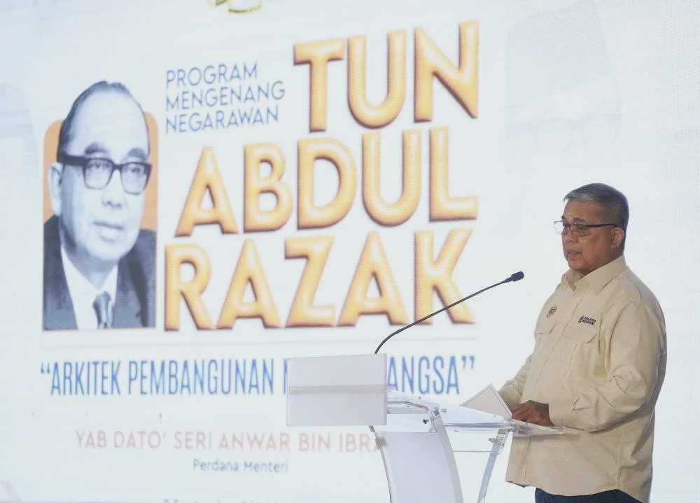 Image from: Tun Abdul Razak: Arkitek pembangunan negara bangsa, legasi jadi panduan