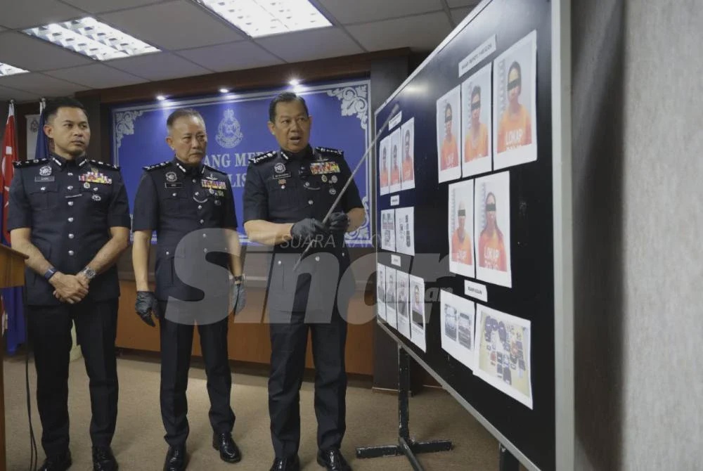 Image from: Dua kumpulan aktif pecah kereta lumpuh