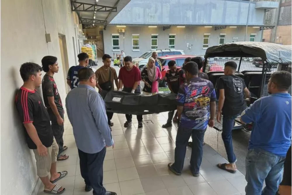 Image from: Warga emas maut dipijak gajah ketika cari lembu hilang