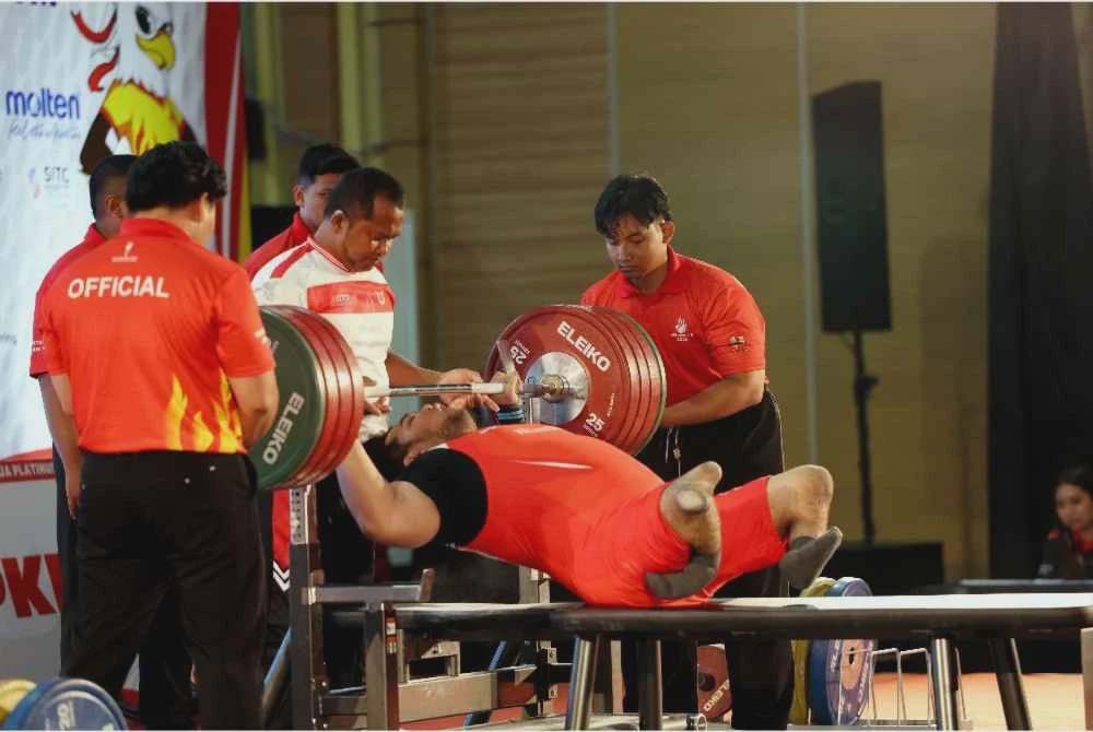 Image from: Empat kali lebur rekod kebangsaan, atlet powerlifting hadiahkan emas buat Kelantan
