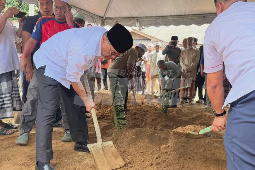 Image from: Jenazah Dr Ainul Baraah selamat dikebumikan