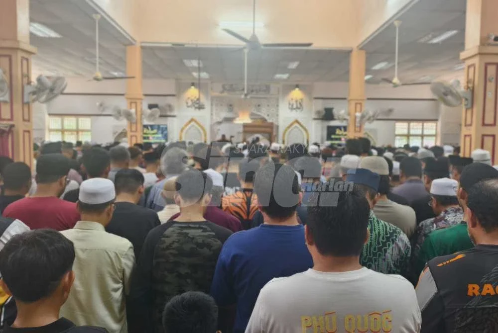 Image from: Nahas helikopter: Jenazah Kapten Zainol Afiq tiba di Masjid Bandar Baru Senawang