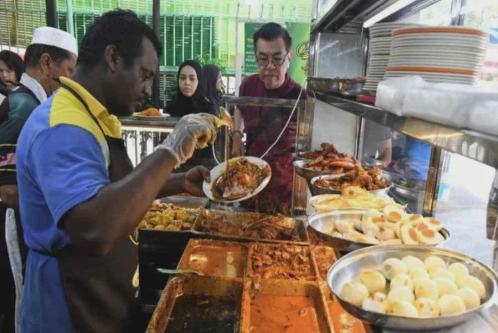 Image from: Makanan, tempat kerja ‘magis’ satukan rakyat Malaysia