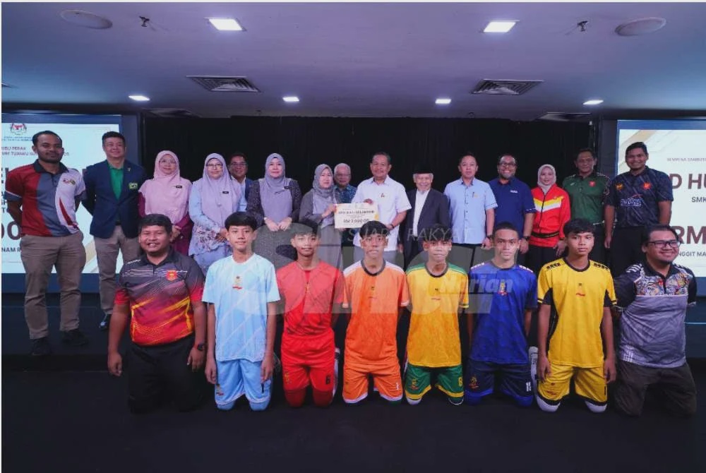 Image from: 48 sekolah rebut Piala Jubli Perak Sultan Selangor, cungkil bakat muda bola sepak