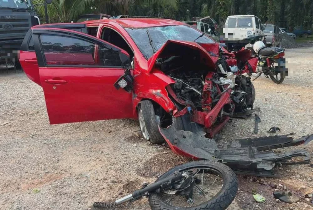 Image from: Penunggang motosikal berkuasa tinggi maut, tiga individu larikan diri selepas nahas