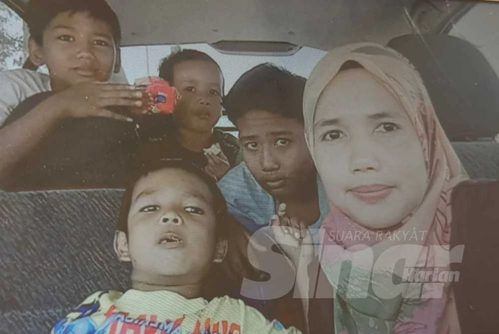 Image from: 4 budak maut: Tak sempat beli kasut bola sepak, bapa hilang dua anak serentak