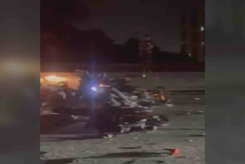 Image from: Tiga remaja maut, sembilan cedera nahas libatkan 12 motosikal dan 3 kereta