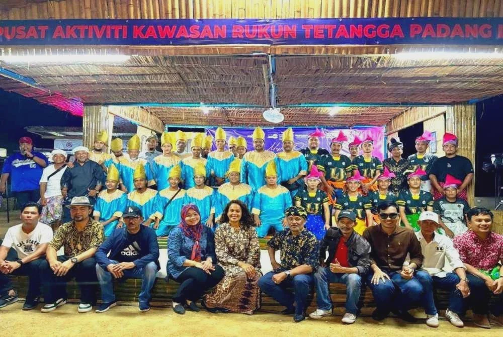 Image from: Dikir barat bukan lagi persembahan kampung