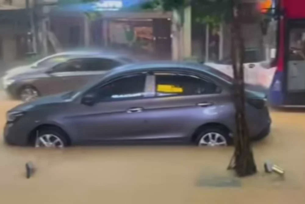 Image from: Hujan lebat, beberapa kawasan di ibu negara alami banjir kilat