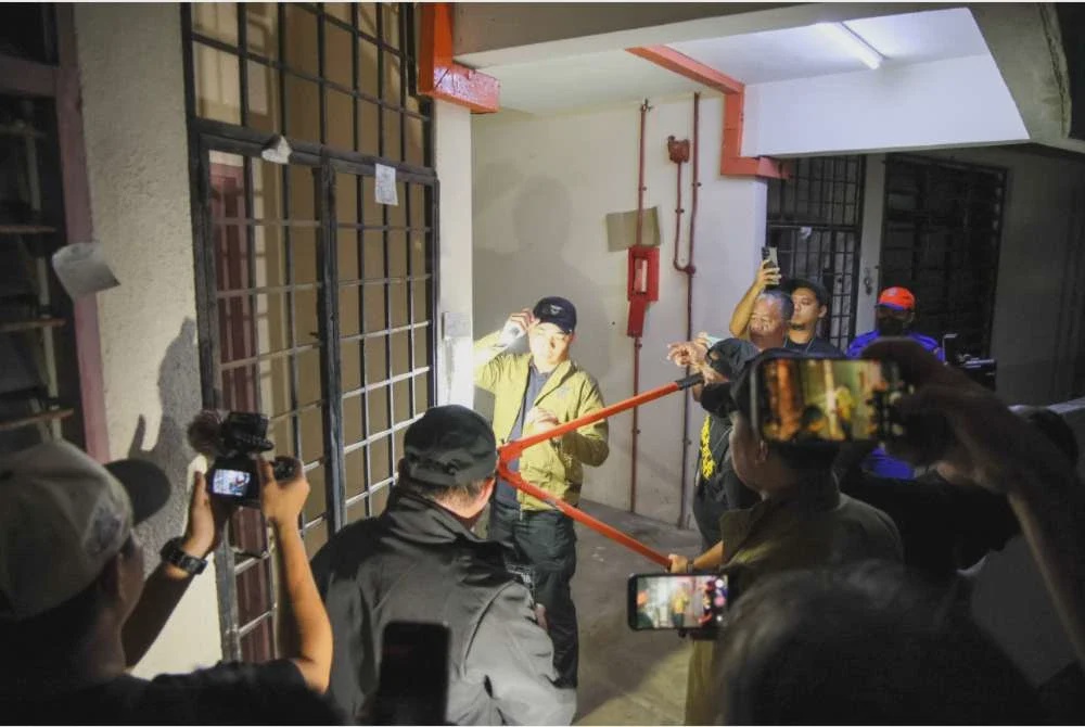 Image from: Lebih 57,000 PATI dicekup, Imigresen buat 37 operasi sehari