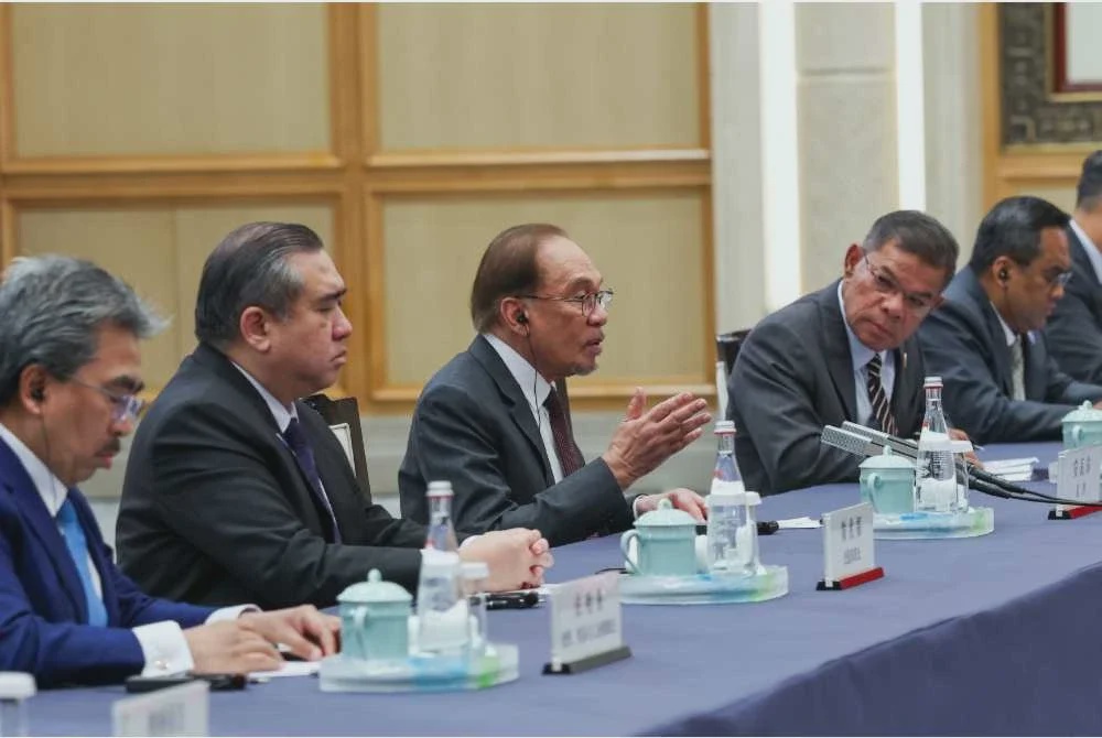 Image from: Anwar, Li Qiang bincang perkukuh hubungan strategik Malaysia-China