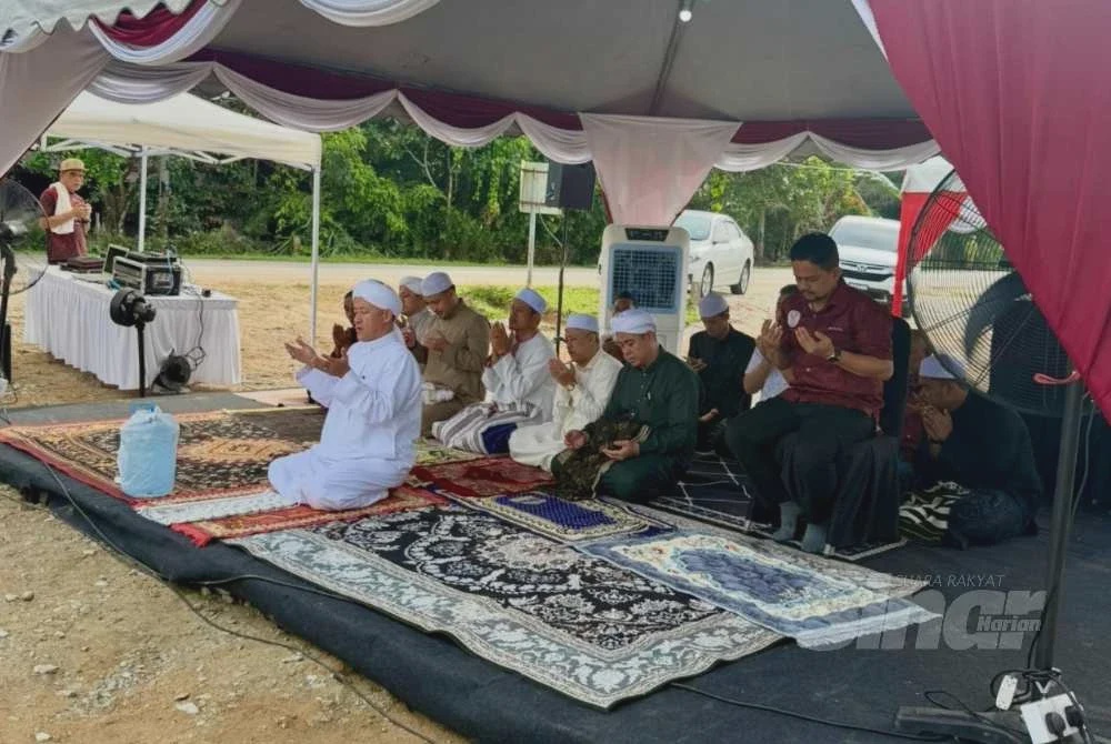 Image from: 15 ahli komuniti Emas Sri Semantan terima banglo RM350,000
