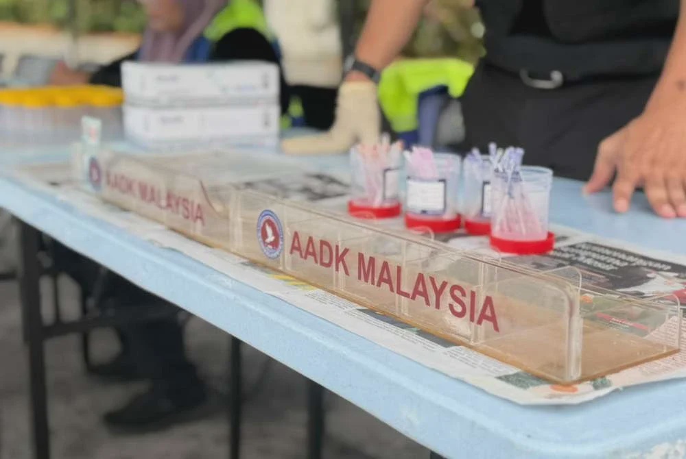 Image from: 25 pemandu 'sangkut urin' di KL