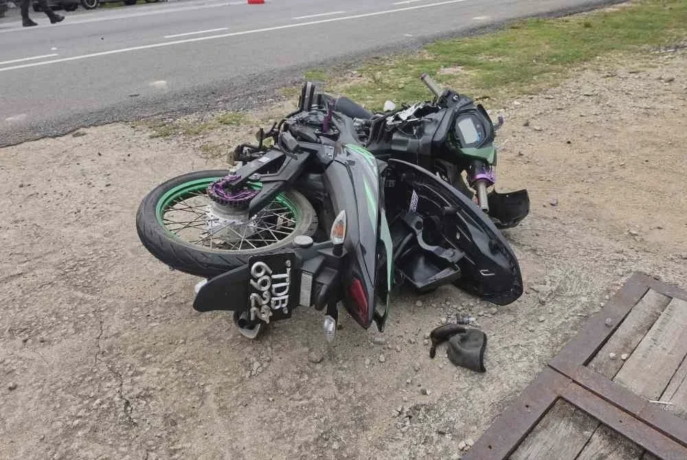 Image from: Penunggang motosikal maut digilis kenderaan selepas terlanggar lembu