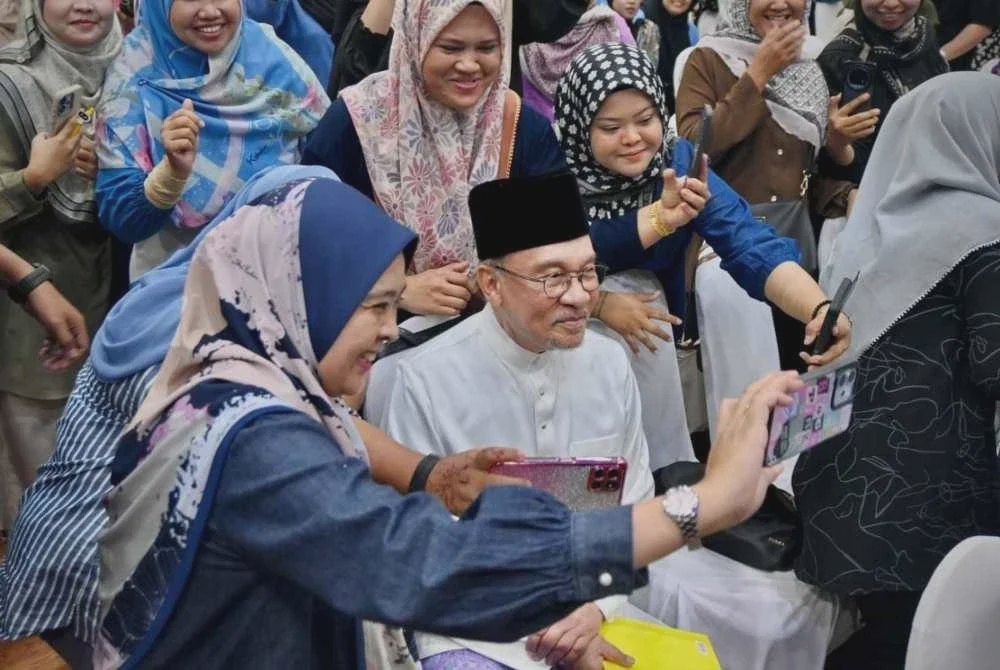 Image from: Usahawan Bangkit: Memperkasa ekonomi rakyat dari bawah