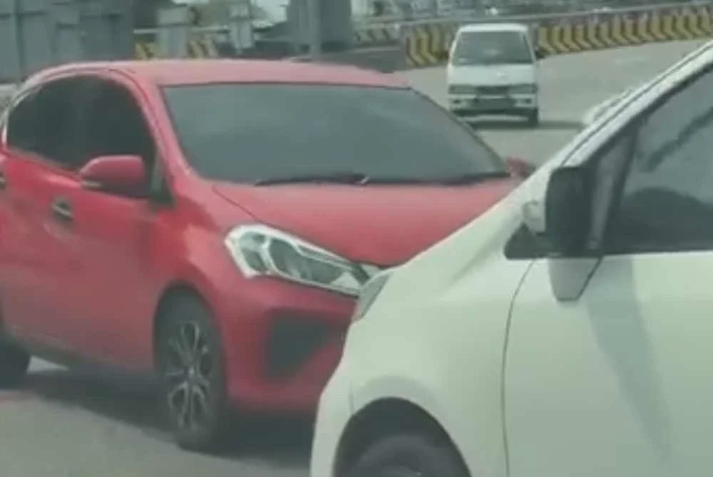 Image from: Terlepas laluan alasan pemandu Myvi lawan arus