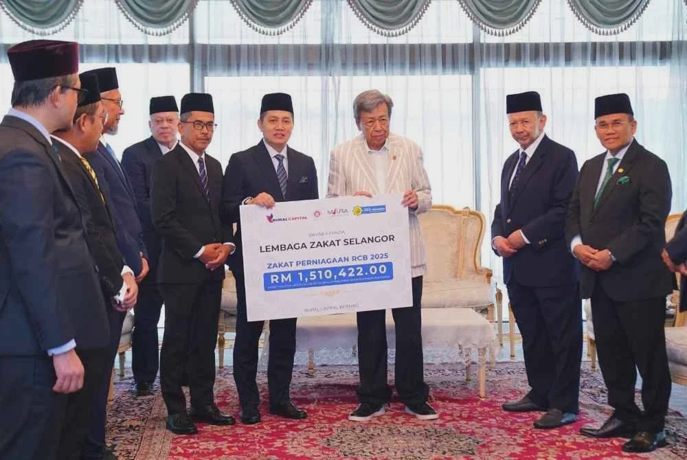 Image from: [VIDEO] Sultan Selangor terima zakat RM41.72 juta