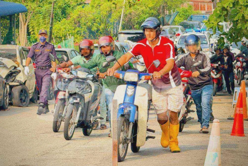 Image from: Sewa RM200 sebulan, warga asing bebas tunggang motosikal tanpa lesen