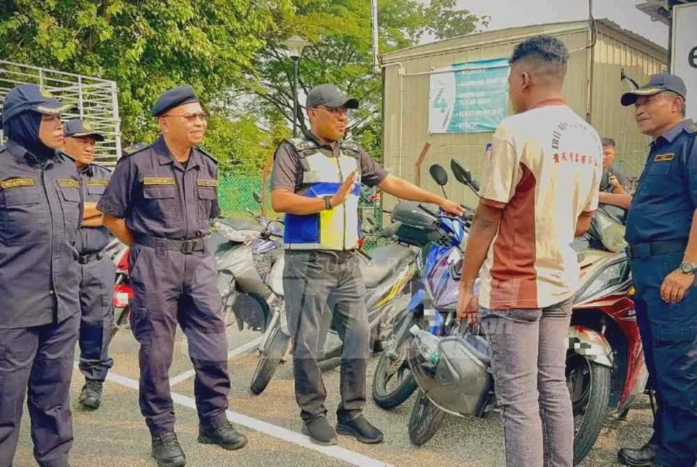 Image from: Sewa RM200 sebulan, warga asing bebas tunggang motosikal tanpa lesen