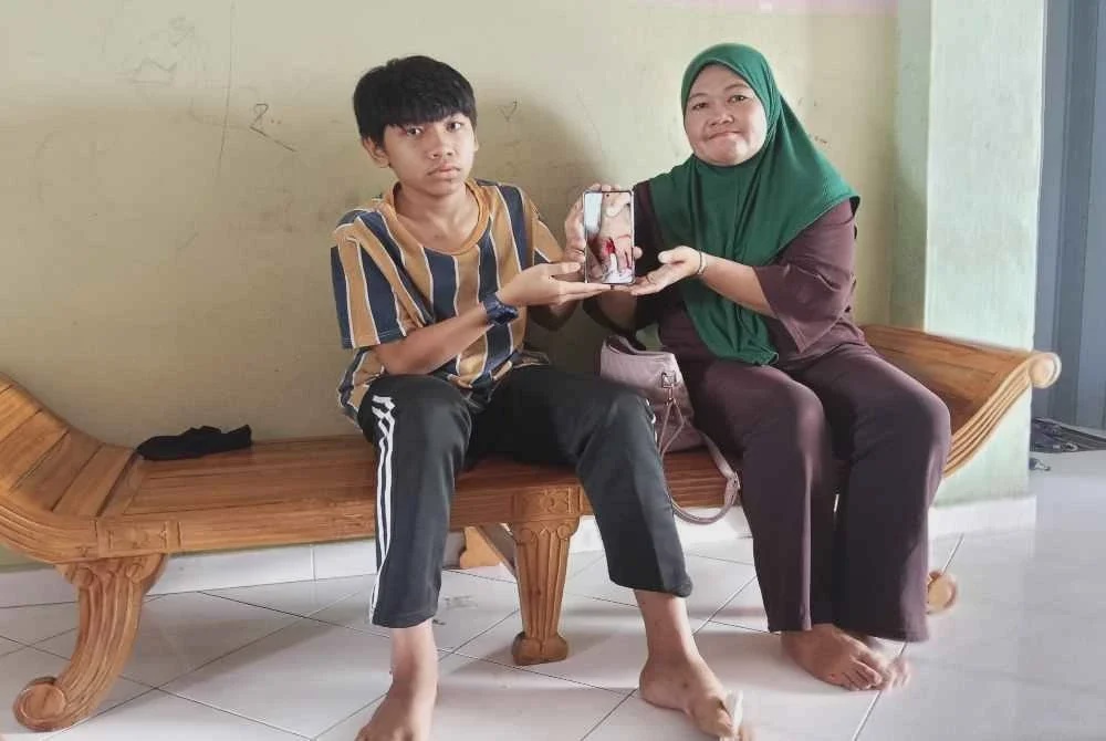 Image from: [VIDEO] Lagi kes kanak-kanak diserang anjing liar: Alif keluar beli ubat, hanya 200 meter dari rumah