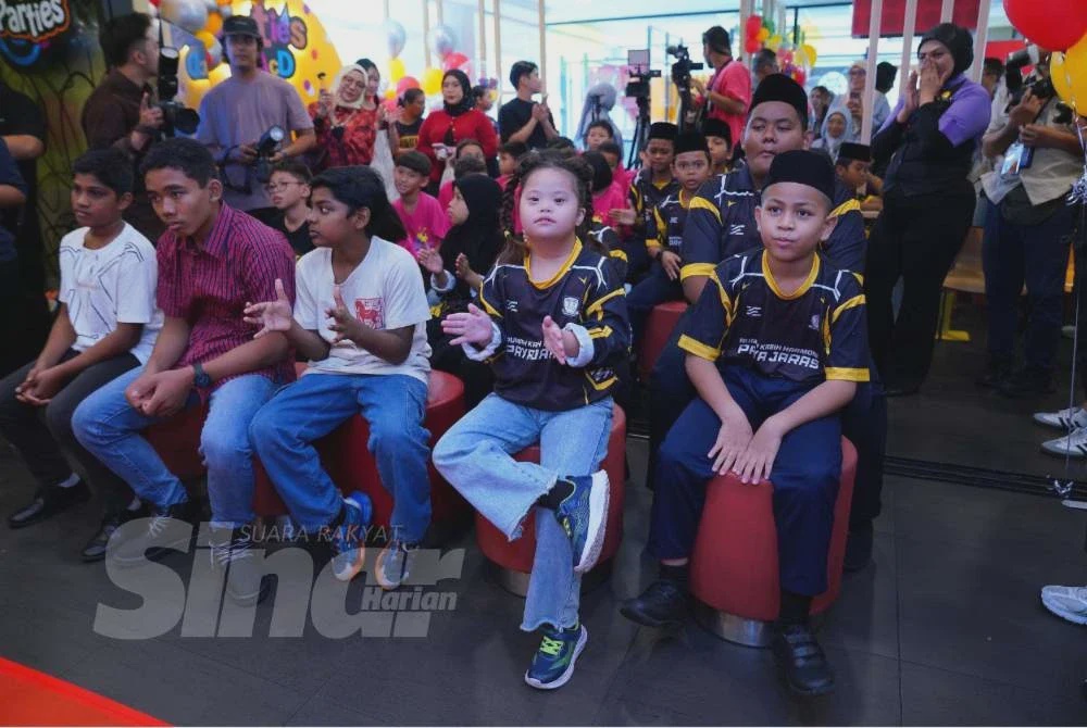 Image from: McDonald’s Malaysia rai 10 tahun Bulan Komuniti Mekdi