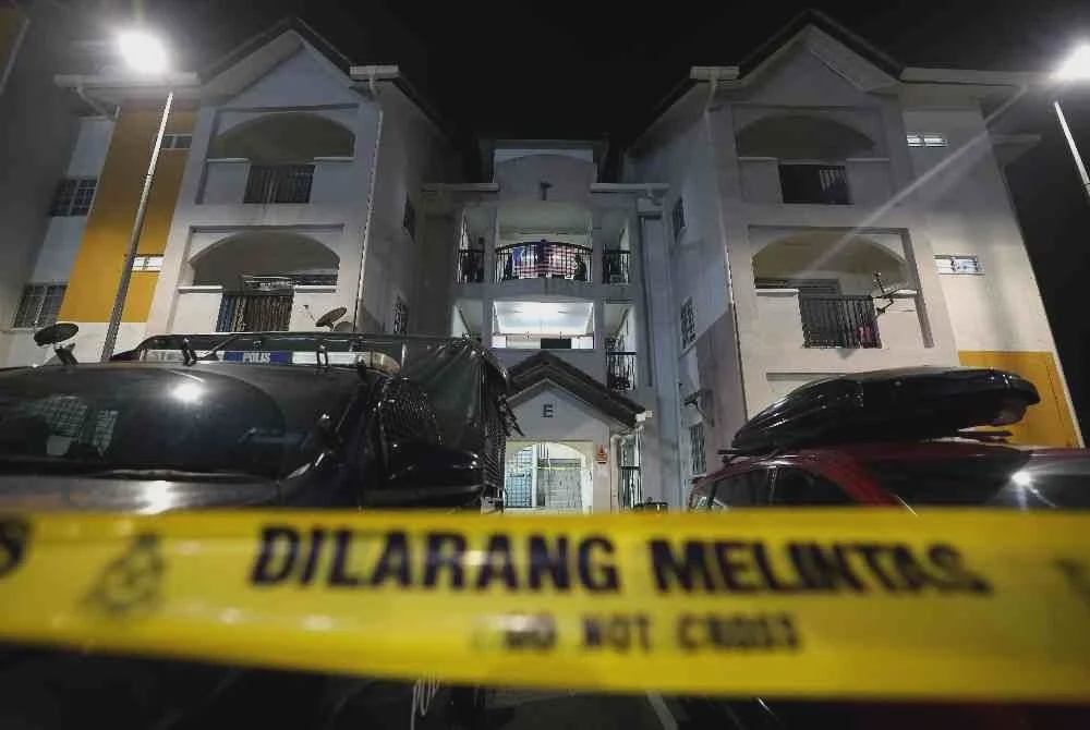 Image from: Terdapat tiga kesan tikaman di perut dan pipi, suspek tunjuk pisau diguna bunuh isteri - Polis
