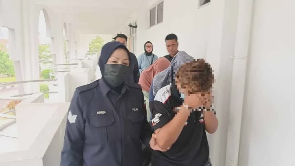 Image from: [VIDEO] Palsukan cuti sakit: Dua wanita didenda RM3,000, penjara lima hari