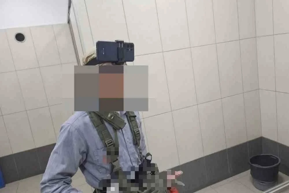 Image from: Polis sahkan pelajar buat penstriman langsung ketika serang guru dengan kapak di sekolah