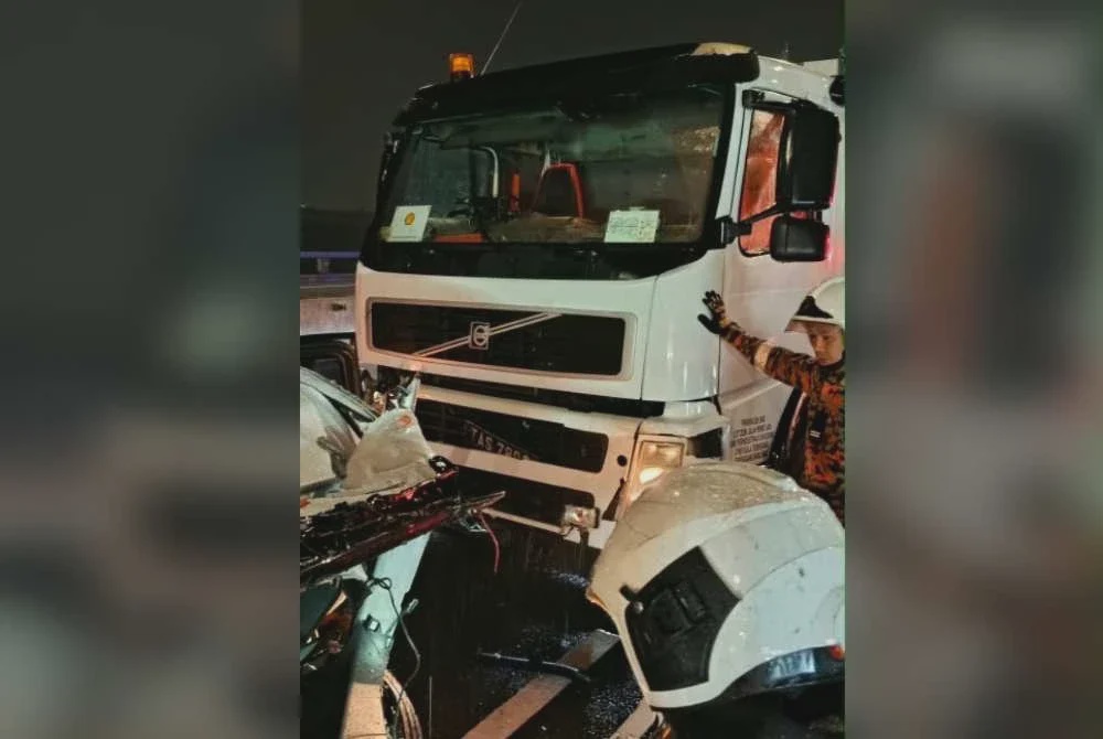 Image from: Empat cedera dalam kemalangan BMW, lori tangki di Jambatan Pulau Pinang