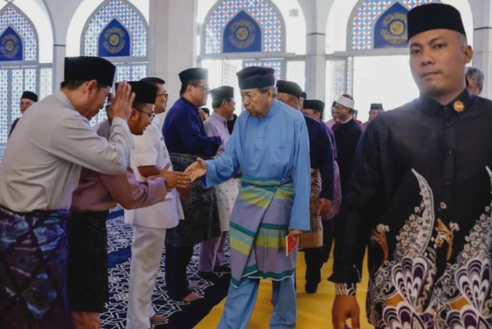 Image from: Sultan Sharafuddin: Suku abad, sebuah amanah