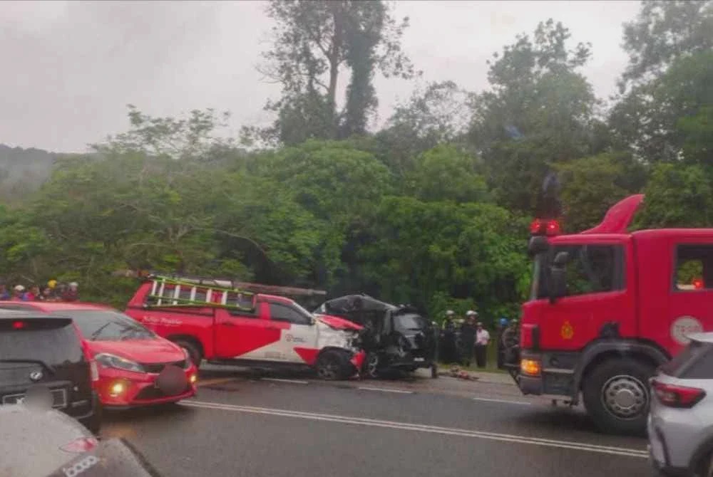 Image from: Tiga sekeluarga maut MPV bertembung pacuan empat roda