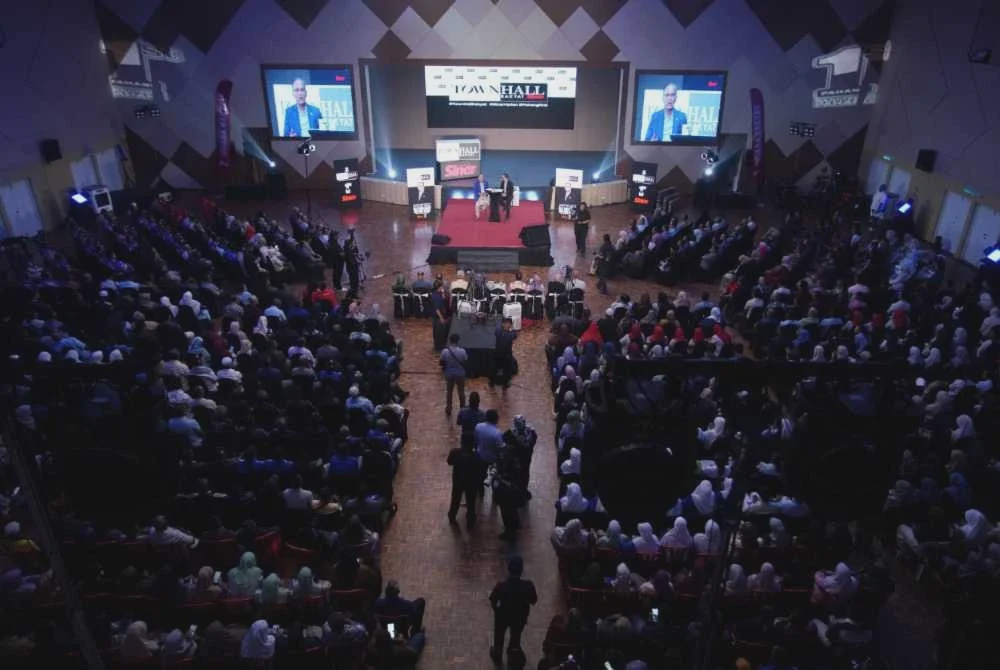 Image from: Town Hall Rakyat Sinar Harian bersama Tok Wan ulangi kejayaan dua siri penganjuran tahun lalu