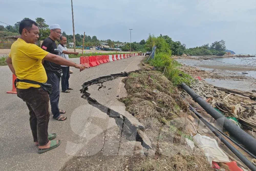 Image from: 'Kami takut berlaku kemalangan, jika jalan terus begini’ – Penduduk