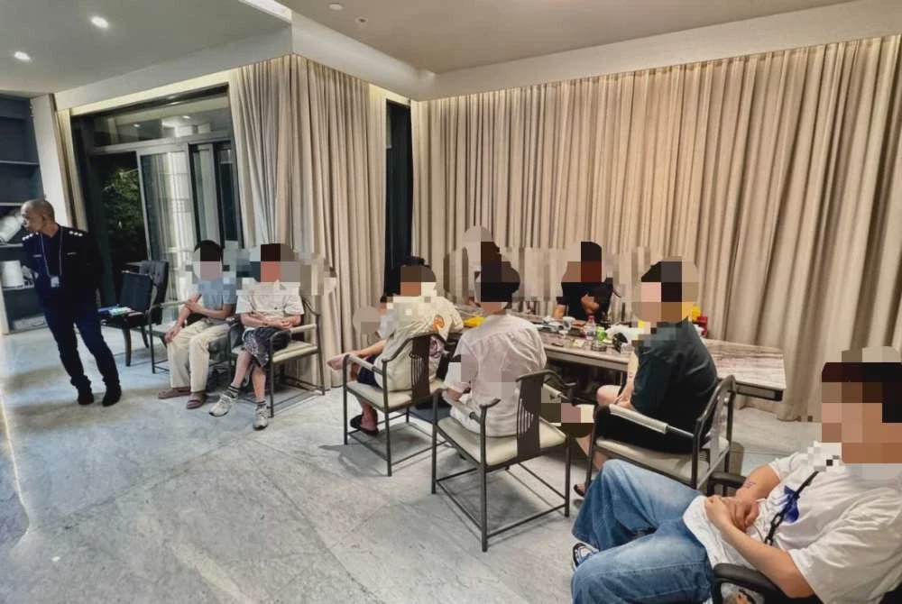 Image from: 'Penthouse' jadi mini kasino, 16 individu ditahan
