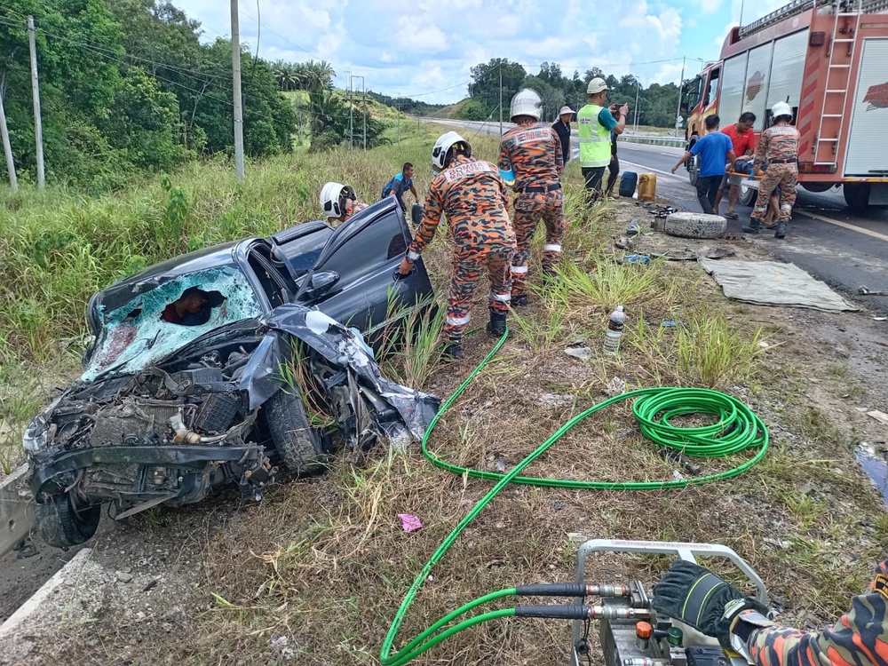 Two Indonesians killed, four others injured in horrific crash near ...