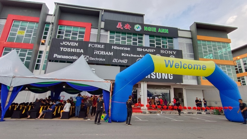 Ngie Ann Trading launches first outlet in Miri with special promo