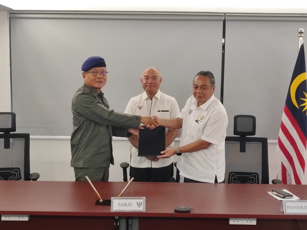 Sarawak Coast Guard receives three new island-class patrol boats