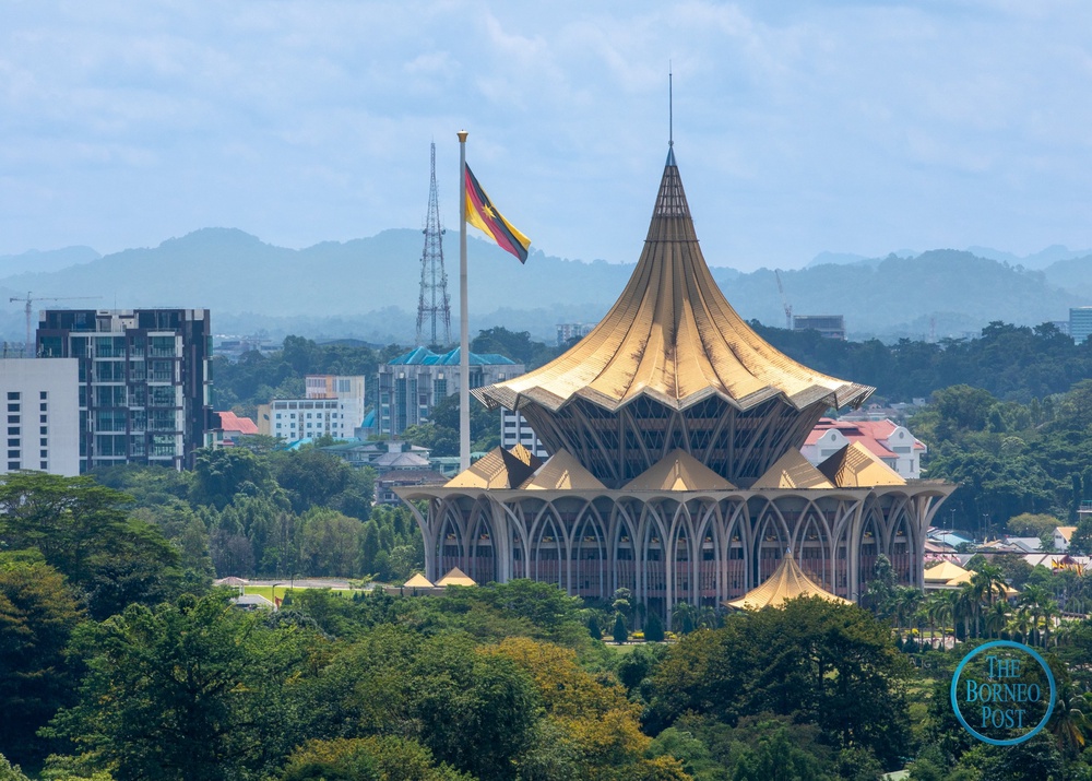 Premier unveils ‘Ibu Pertiwi’ as name of Sarawak state flag