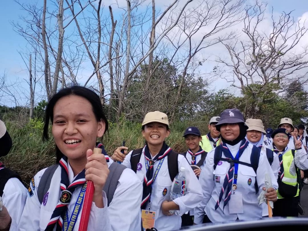 Rover Scouts in Miri join 60km expedition to earn adventure badge