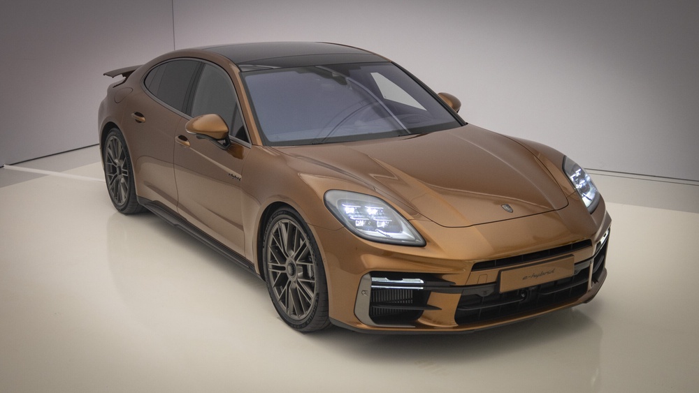 Driven The 2024 Porsche Panamera’s New Party Trick Is Surfing Suspension