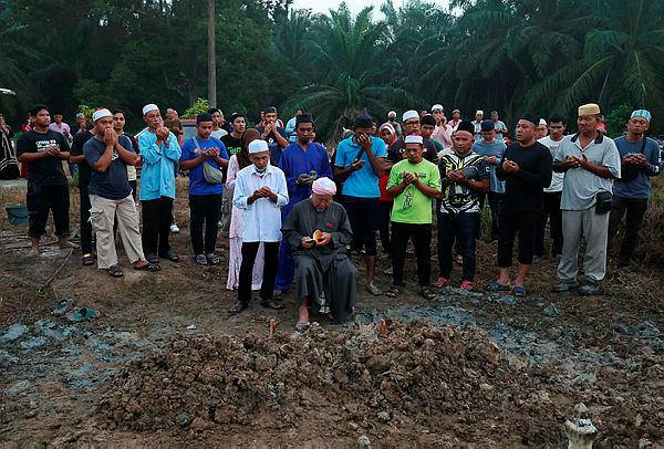 Tragedi Kepala Air Jenazah Muhammad Fikri Selamat Dikebumi