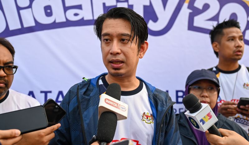 Jangan beri tekanan pada mahasiswa – Adam Adli